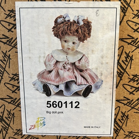 Zampiva Ceramic Sitting Doll Figure from Italy - Picture 5 of 5